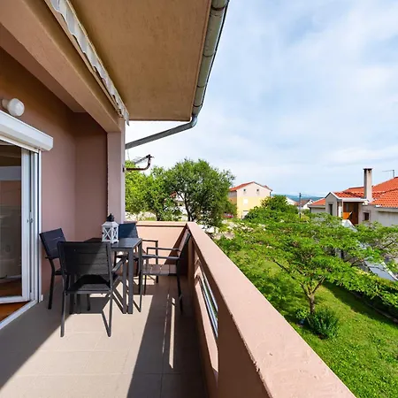 My Dalmatia - Sea View Nika With Private Parking شقة
