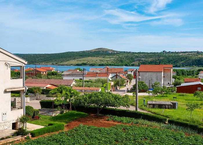 My Dalmatia - Sea View Nika With Private Parking Поседарье