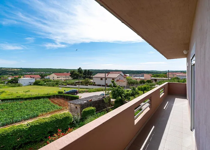 Апартаменты My Dalmatia - Sea View Nika With Private Parking